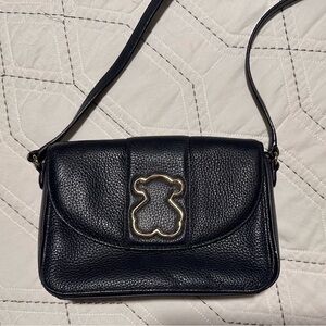 Tous Black Leather Alfa Crossbody Bag with Iconic Bear Emblem